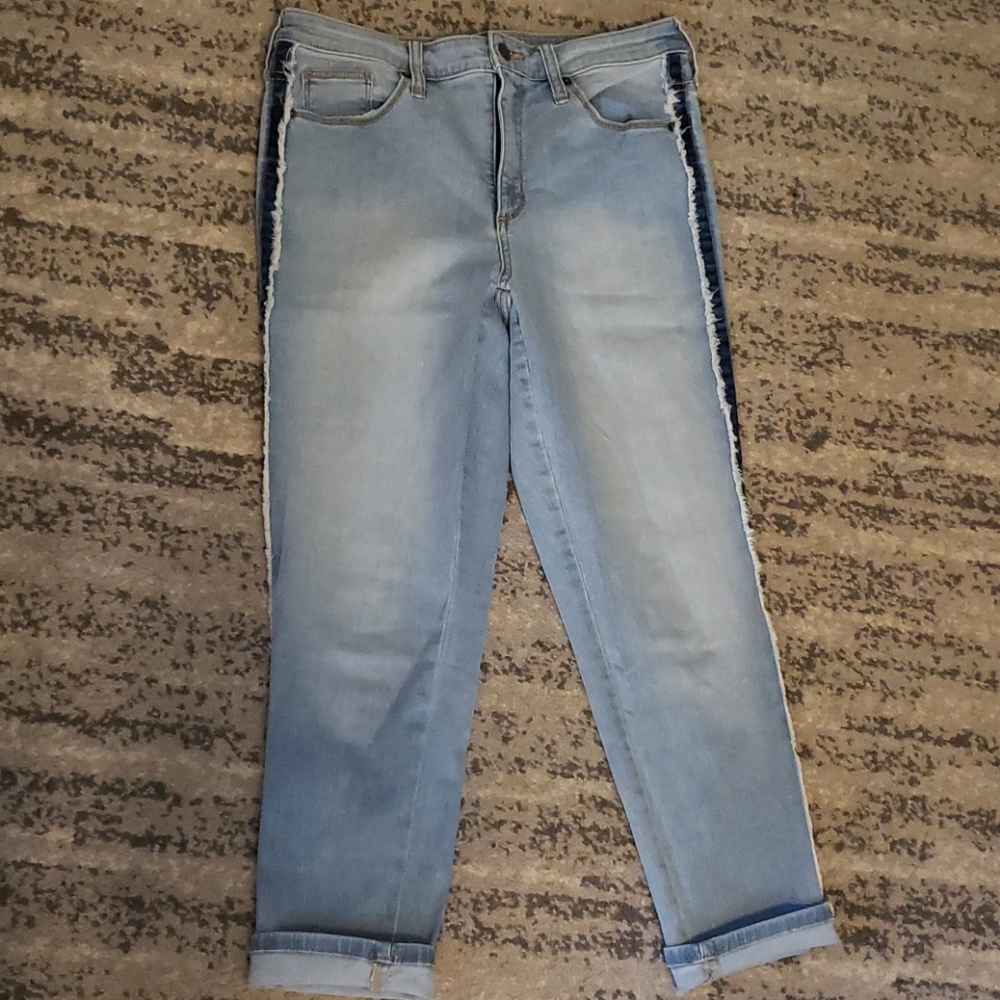 Side striped jeans